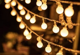 LumiGlobe 10M Petite guirlande lumineuse à boules – USB/piles