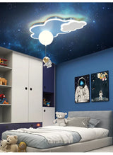 CosmoGlow LED Astronauten Wolken-Deckenleuchte-Leuchtezauber