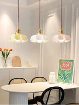 Nordic Bloom Glass Pendant – Lampada a sospensione minimalista in vetro con motivo floreale color crema