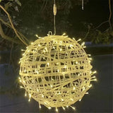 Guirlande lumineuse de Noël à boules en rotin LED
