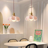 Nordic Bloom Glass Pendant – Lampada a sospensione minimalista in vetro con motivo floreale color crema