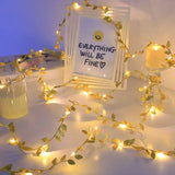 Guirlande lumineuse LED AureaLeaf avec feuilles dorées – Fonctionnant sur piles (2 m / 5 m / 10 m) pour Noël