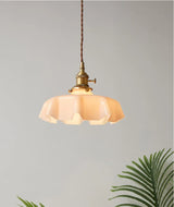 Nordic Bloom Glass Pendant – Lampada a sospensione minimalista in vetro con motivo floreale color crema