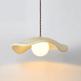 Kreative Wabi Sabi Esszimmer-Hängelampe mit Lotusblättern-Leuchtezauber