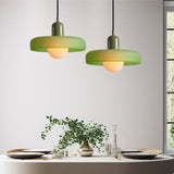 Bauhaus-Pendelleuchte aus farbigem Glas-Leuchtezauber