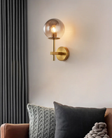 LumiNord – Nordische Moderne LED-Wandleuchte mit Glas-Lichtkugel