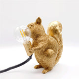 Nordische Designer Niedliches Eichhörnchen Tischlampe-Leuchtezauber