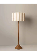 Wabi Sabi Holz-Stehlampe – Minimalistische LED Standlampe