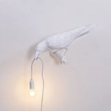 Glücksvogel Tischleuchte aus Kunstharz – Moderne LED Design Tischlampe | Dekorative Ambienteleuchte | Stilvolle Nachttischlampe