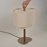 Wabi-Sabi Japanische Stoff-Stehlampe – Minimalistische LED Bodenlampe für Wohnzimmer & Schlafzimmer