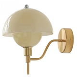 Wandleuchte Pilz in Creme Farbe